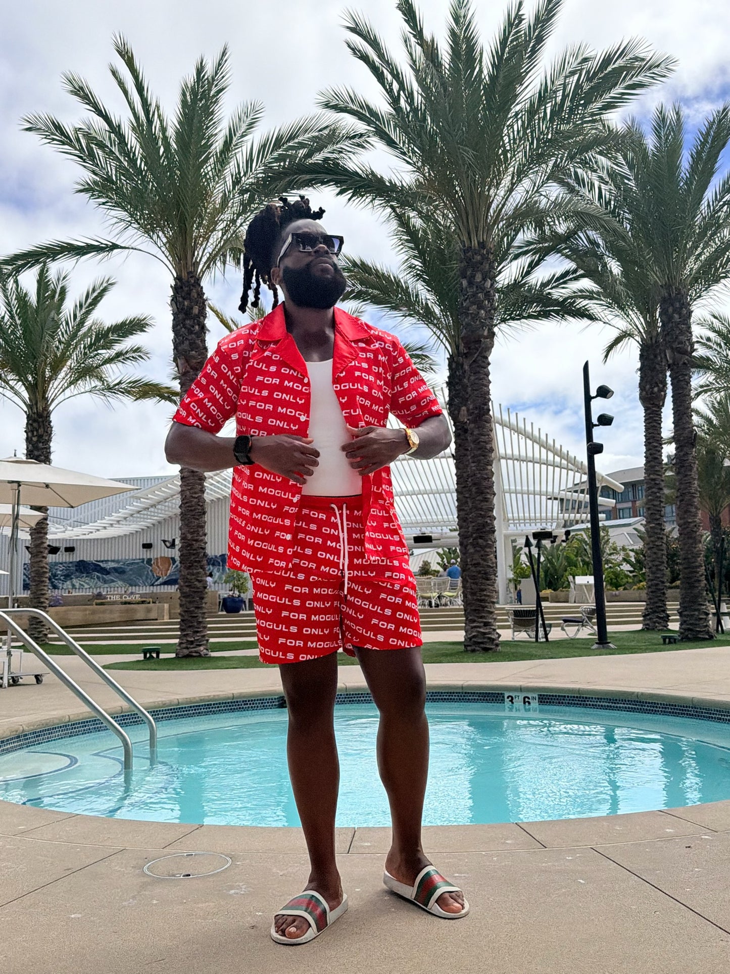 FMO® Satin Resort Set – Red